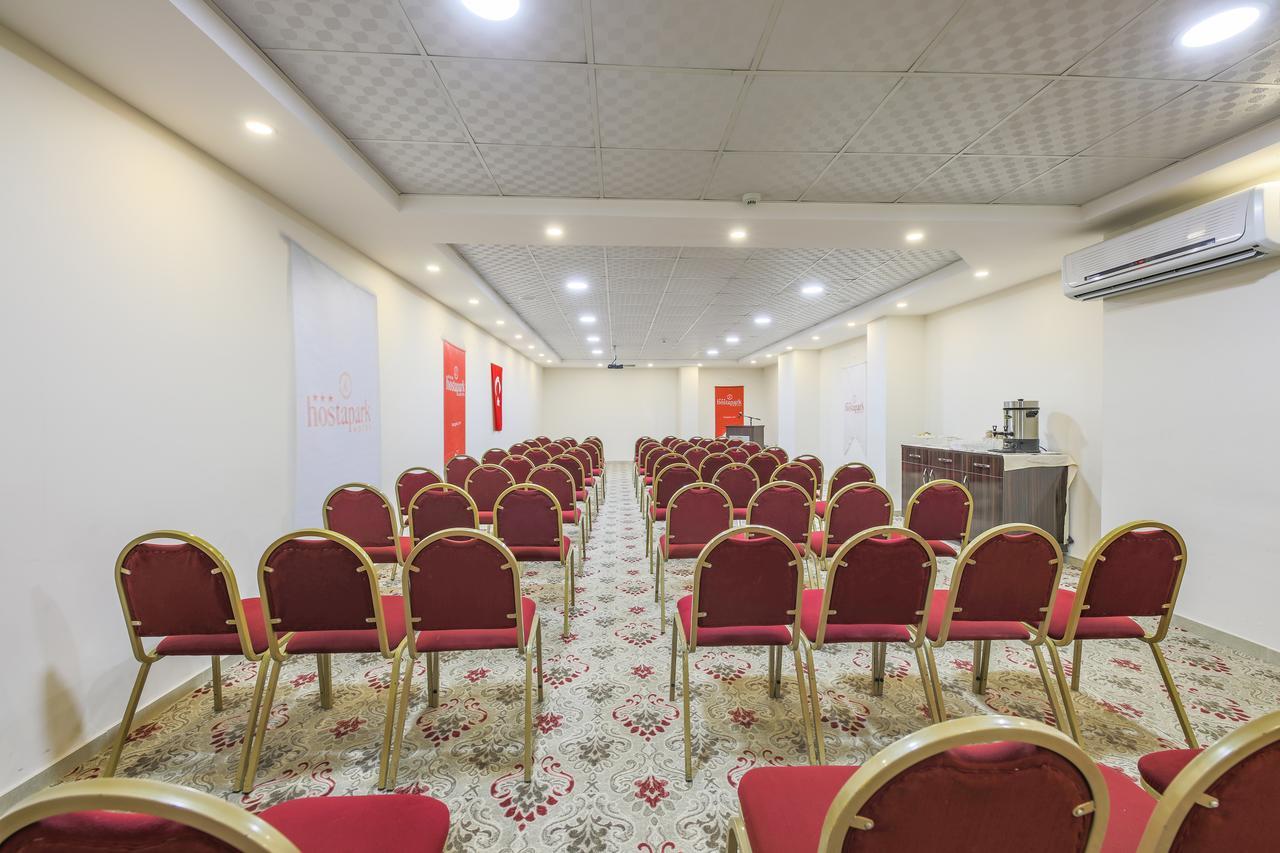 Hostapark Hotel Мерсін Екстер'єр фото